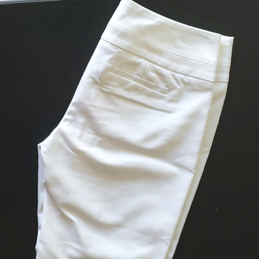 ** LAST CHANCE ** Apt 9 Capri